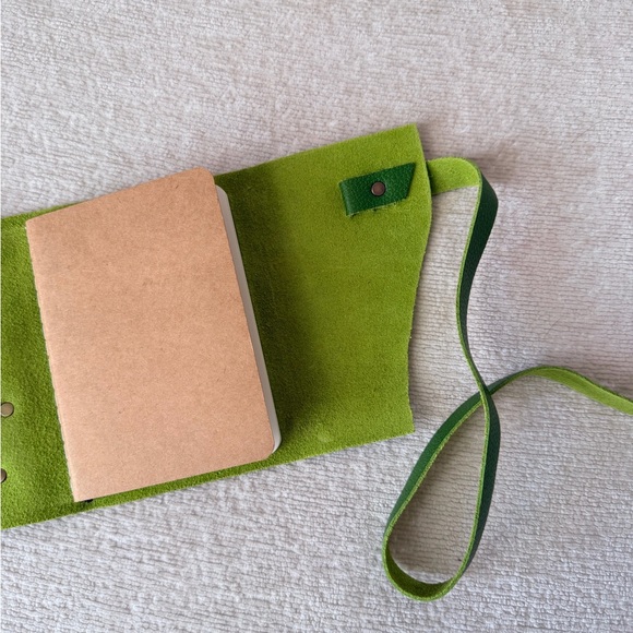 Portland Leather Vibrant Green Journal - Picture 4 of 8